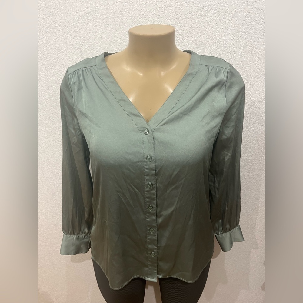Madison Grey Green Satin Button‎ Down Shirt.